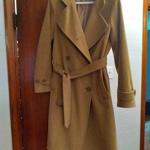 Classic Vince wool and cashemere coat, size S
